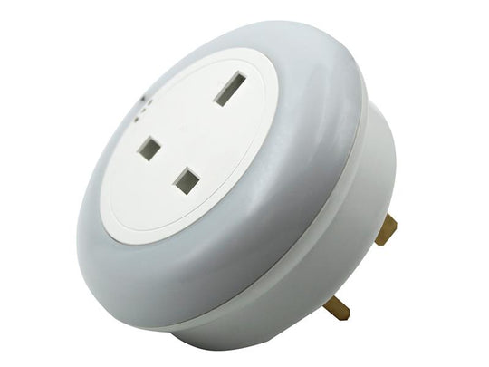 UNC68389 - Plug-through Colour Change Night Light
